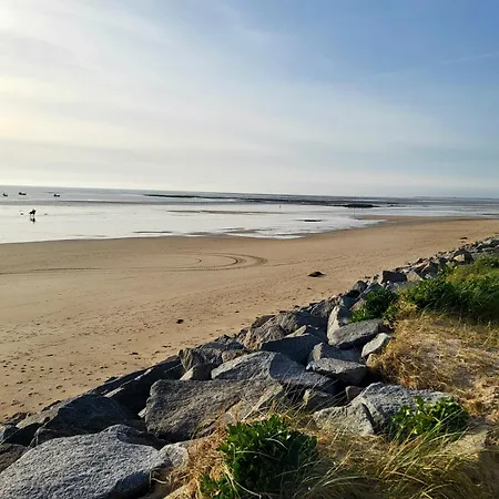 Maison De Le Cocon Pirouais