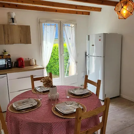 Dom wakacyjny Maison De Le Cocon Pirouais *