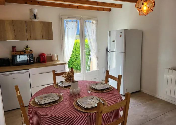 בית נופש Maison De Le Cocon Pirouais *