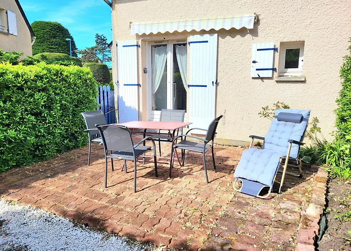 בית נופש Maison De Le Cocon Pirouais